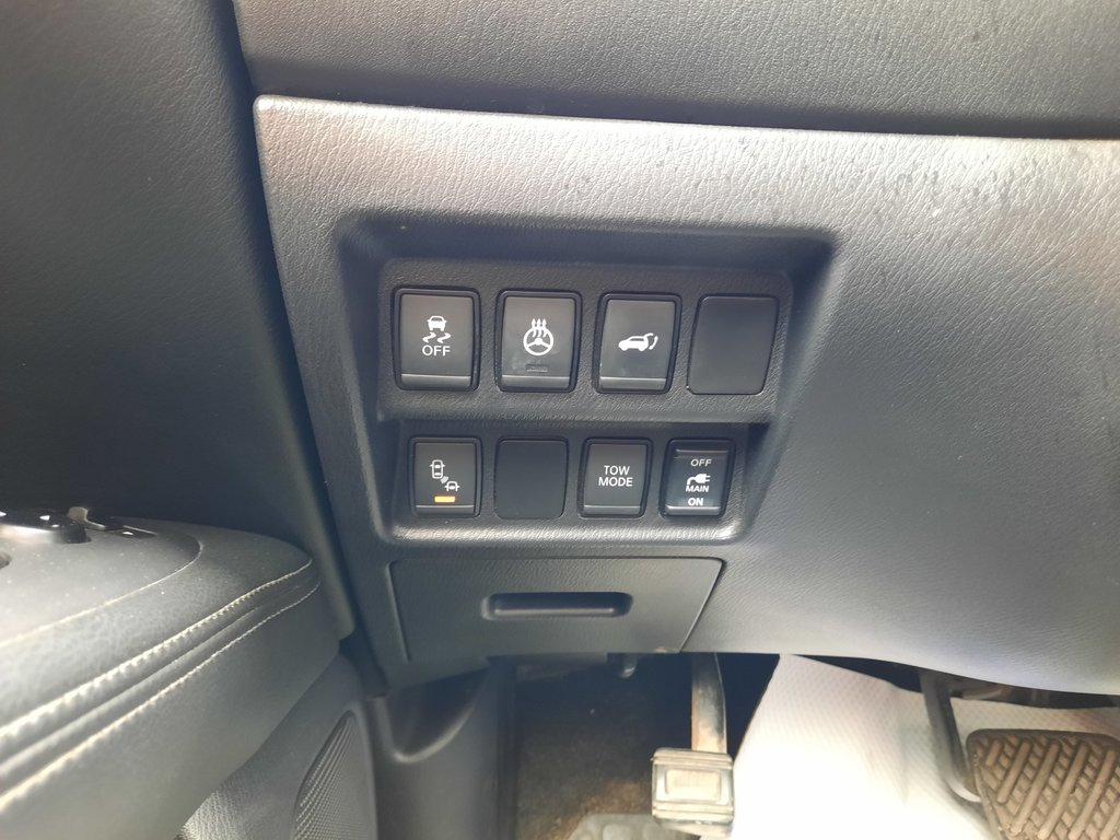 2018 Nissan Pathfinder SL Premium in Hebbville, Nova Scotia - 11 - w1024h768px
