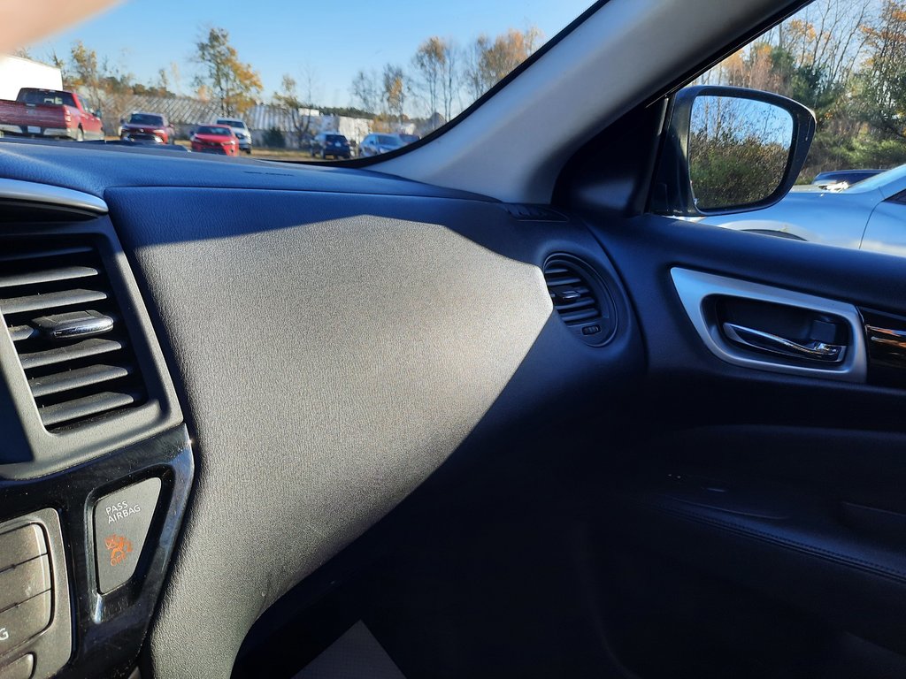 2018 Nissan Pathfinder S in Hebbville, Nova Scotia - 22 - w1024h768px