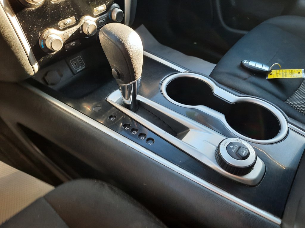 2018 Nissan Pathfinder S in Hebbville, Nova Scotia - 19 - w1024h768px