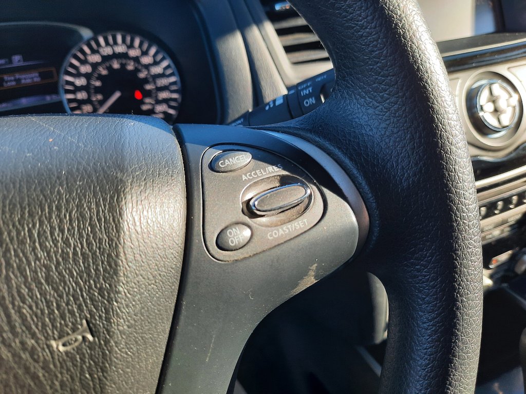 2018 Nissan Pathfinder S in Hebbville, Nova Scotia - 13 - w1024h768px