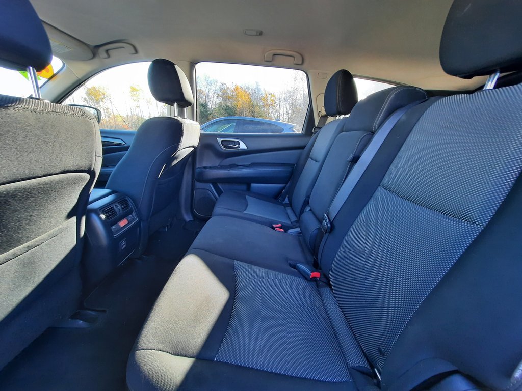 2018 Nissan Pathfinder S in Hebbville, Nova Scotia - 28 - w1024h768px