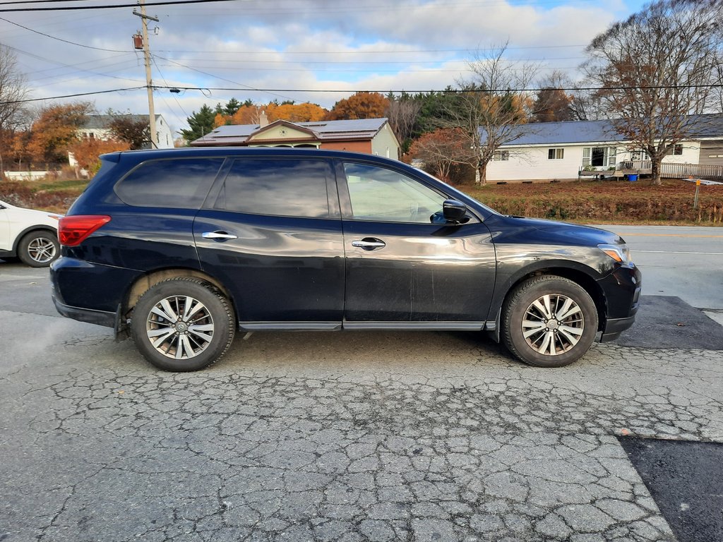 2018 Nissan Pathfinder S in Hebbville, Nova Scotia - 6 - w1024h768px