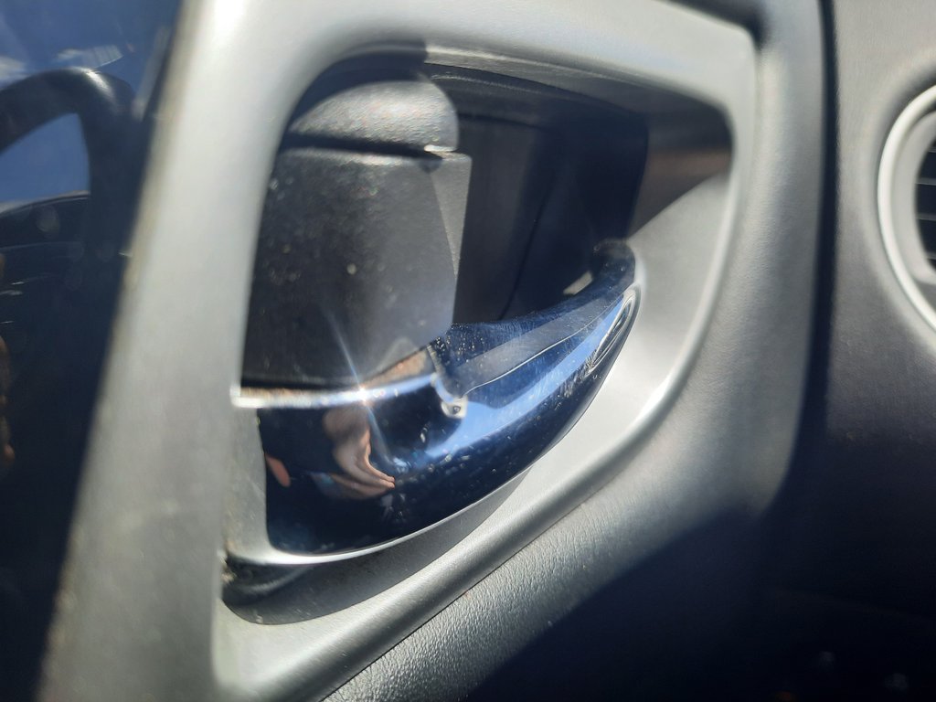 2018 Nissan Pathfinder S in Hebbville, Nova Scotia - 12 - w1024h768px