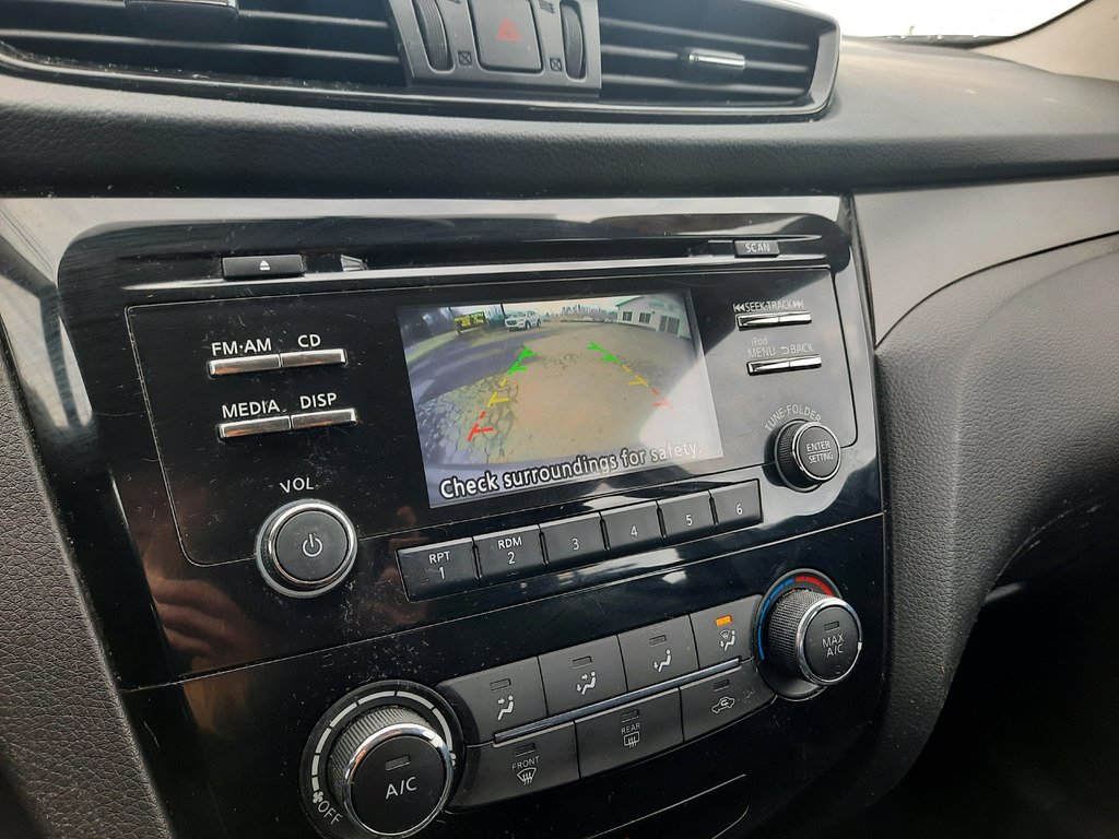 2017 Nissan Qashqai S in Hebbville, Nova Scotia - 17 - w1024h768px