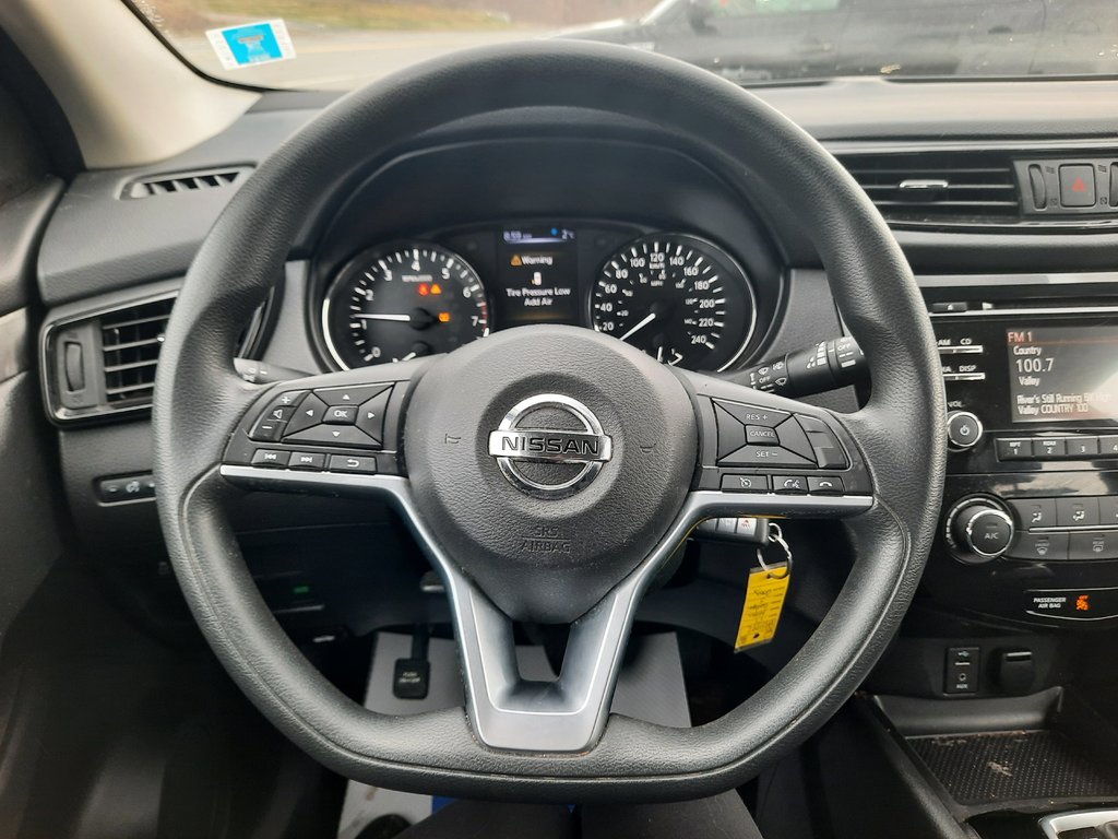 2017 Nissan Qashqai S in Hebbville, Nova Scotia - 14 - w1024h768px