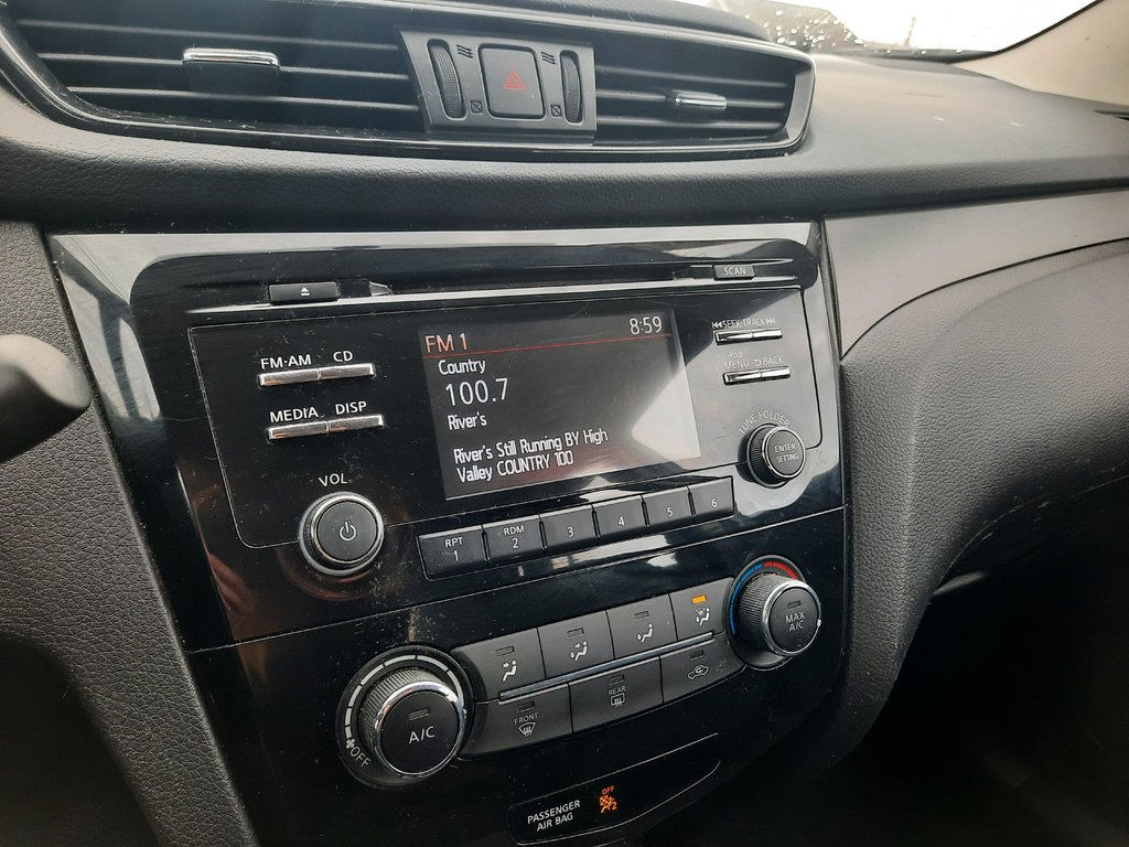 2017 Nissan Qashqai S in Hebbville, Nova Scotia - 16 - w1024h768px