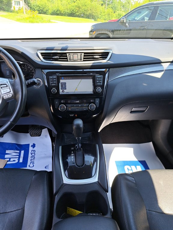 2015 Nissan Rogue SL in Hebbville, Nova Scotia - 15 - w1024h768px