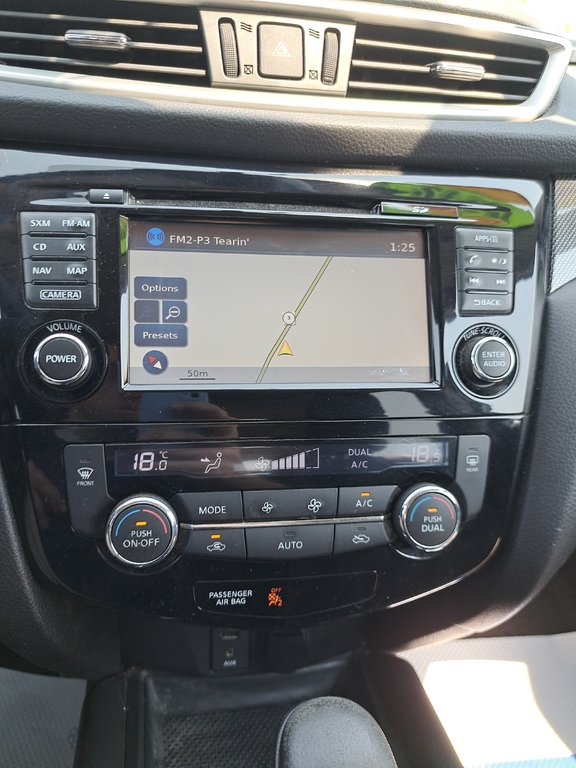 2015 Nissan Rogue SL in Hebbville, Nova Scotia - 17 - w1024h768px