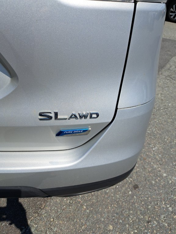 2015 Nissan Rogue SL in Hebbville, Nova Scotia - 6 - w1024h768px