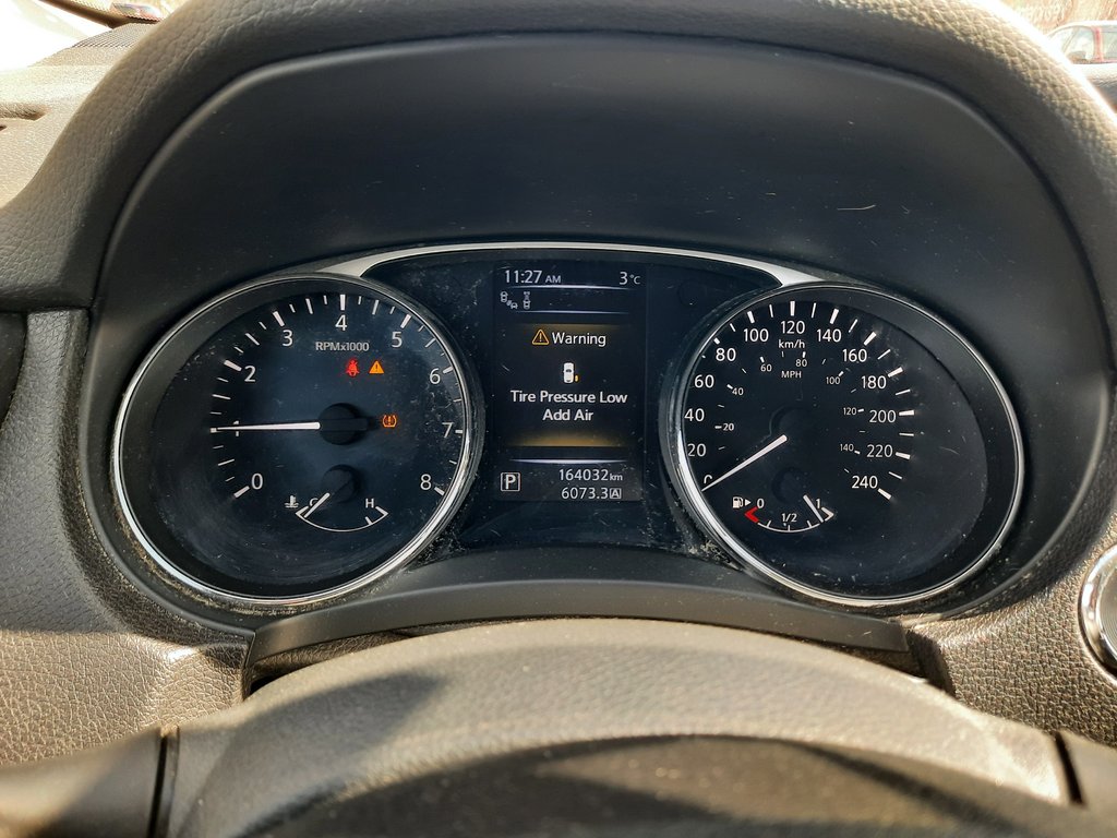 2016 Nissan Rogue SV in Hebbville, Nova Scotia - 17 - w1024h768px