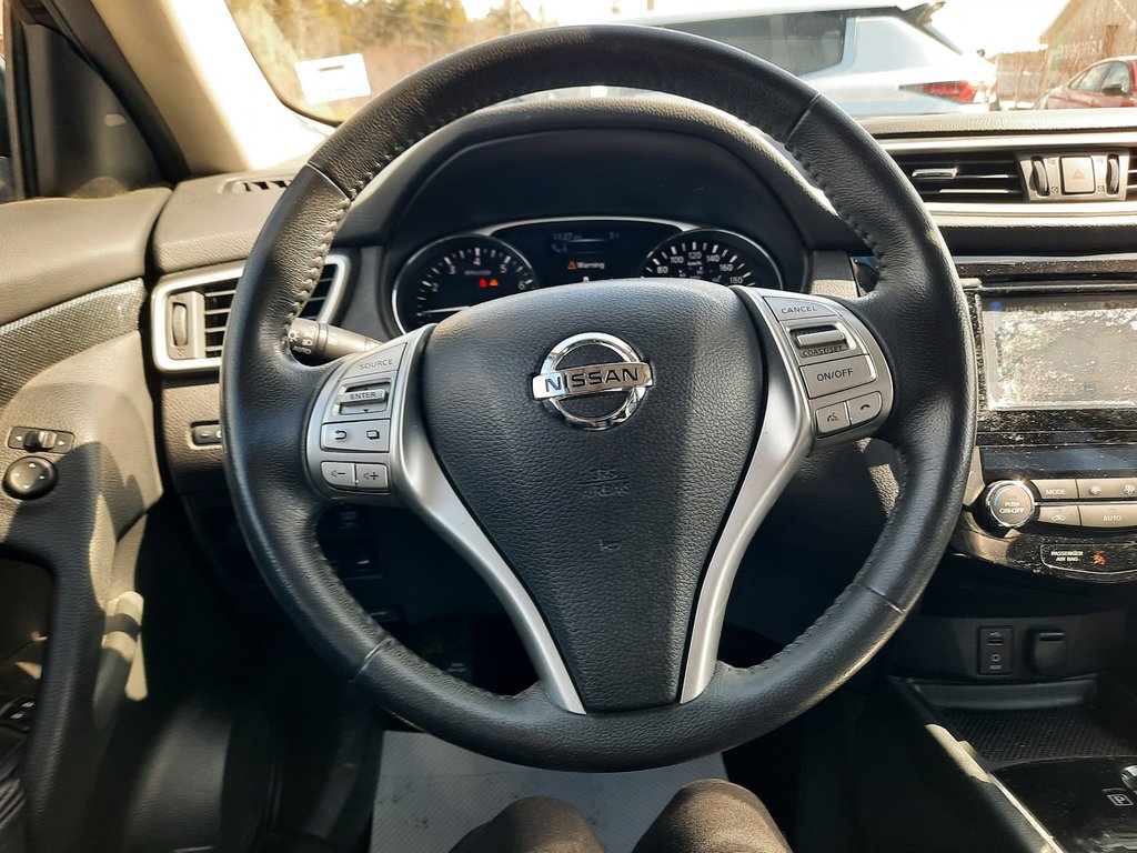 2016 Nissan Rogue SV in Hebbville, Nova Scotia - 16 - w1024h768px
