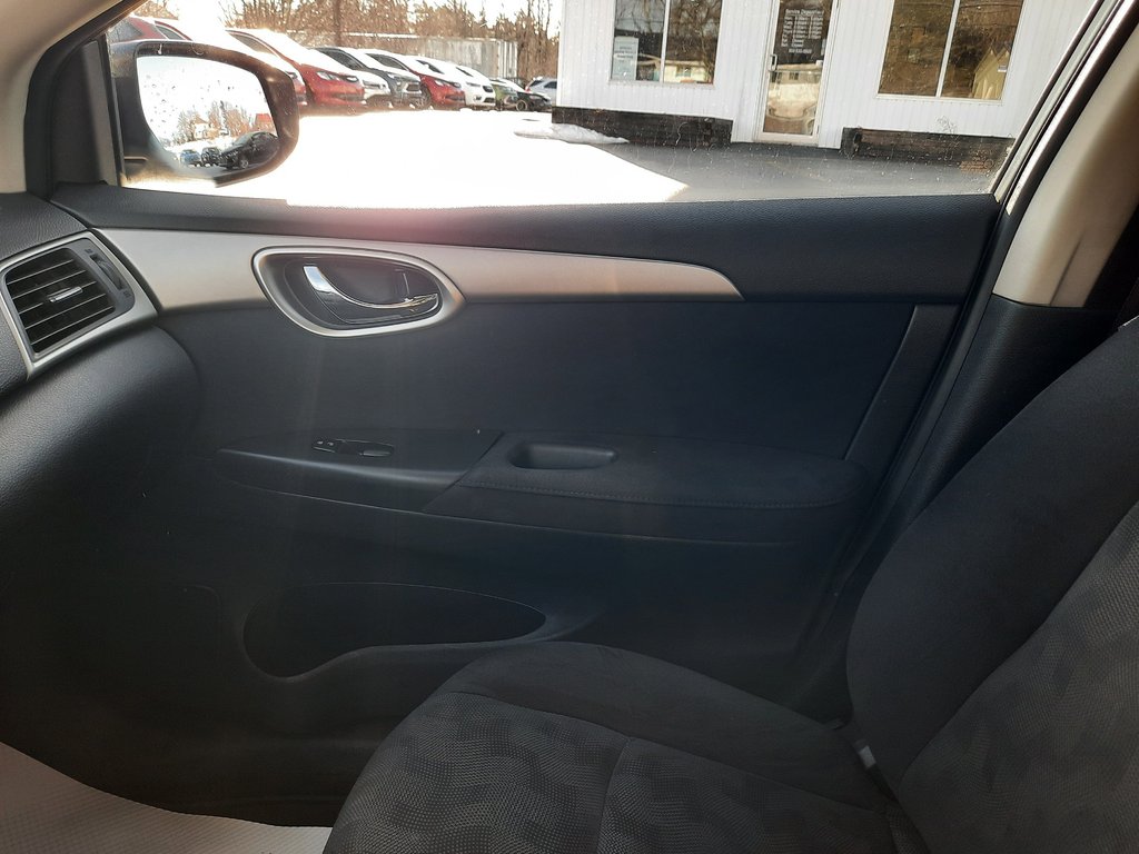 2013 Nissan Sentra S in Hebbville, Nova Scotia - 21 - w1024h768px