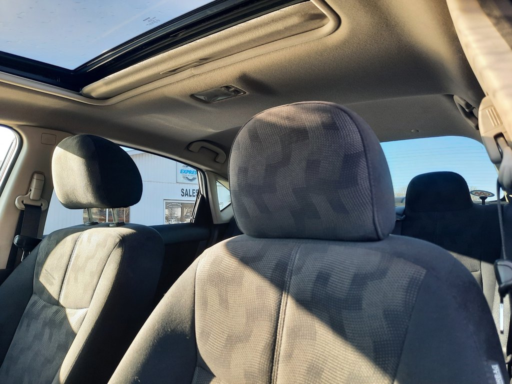 2013 Nissan Sentra S in Hebbville, Nova Scotia - 3 - w1024h768px