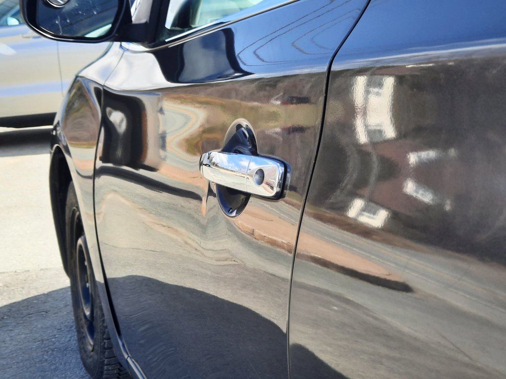 2015 Nissan Sentra SV in Hebbville, Nova Scotia - 9 - w1024h768px