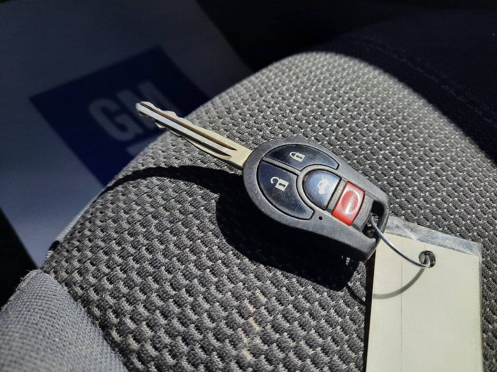 2015 Nissan Sentra SV in Hebbville, Nova Scotia - 28 - w1024h768px