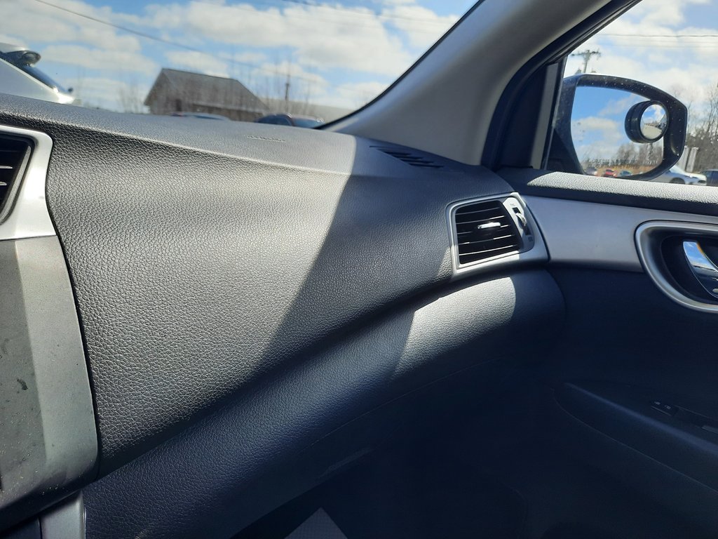 2015 Nissan Sentra SV in Hebbville, Nova Scotia - 20 - w1024h768px