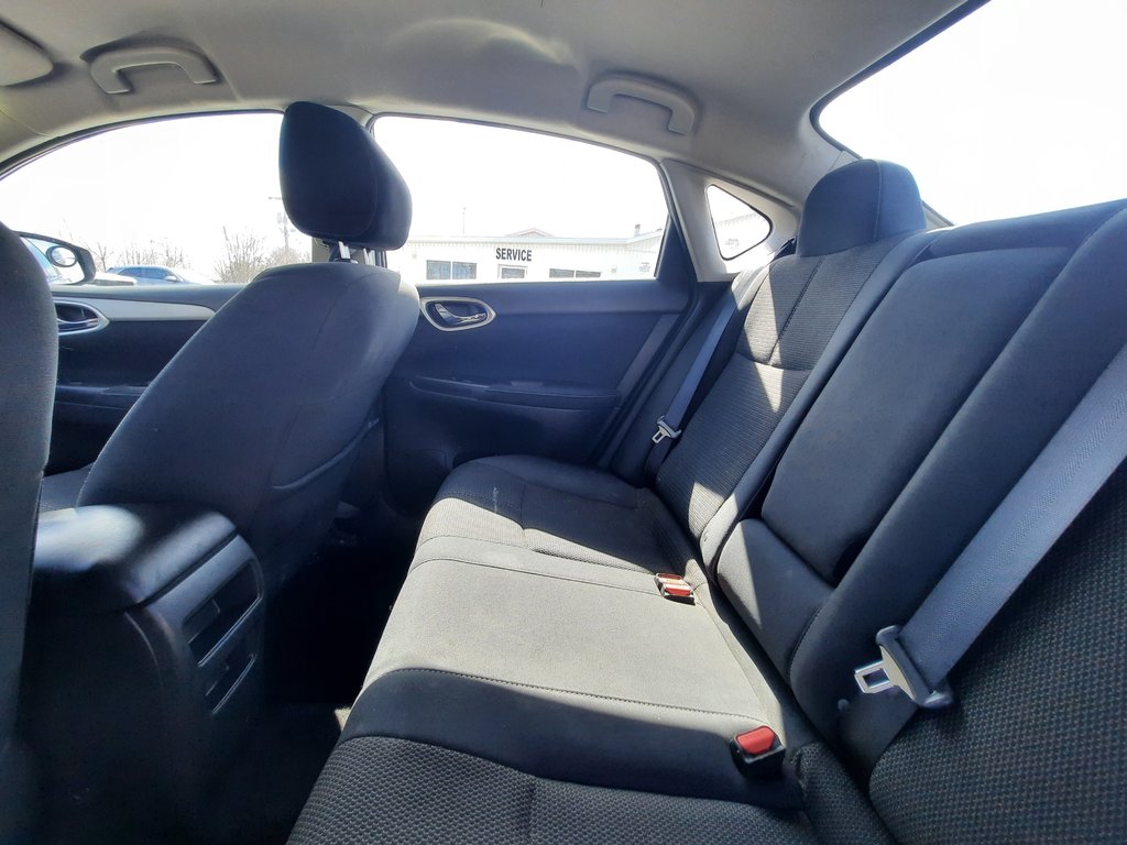 2015 Nissan Sentra SV in Hebbville, Nova Scotia - 25 - w1024h768px