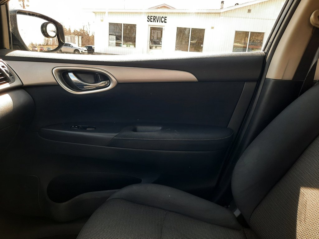 2015 Nissan Sentra SV in Hebbville, Nova Scotia - 21 - w1024h768px