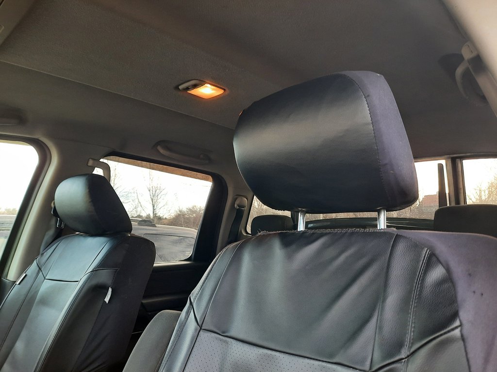 2011 Nissan Titan SV in Hebbville, Nova Scotia - 4 - w1024h768px