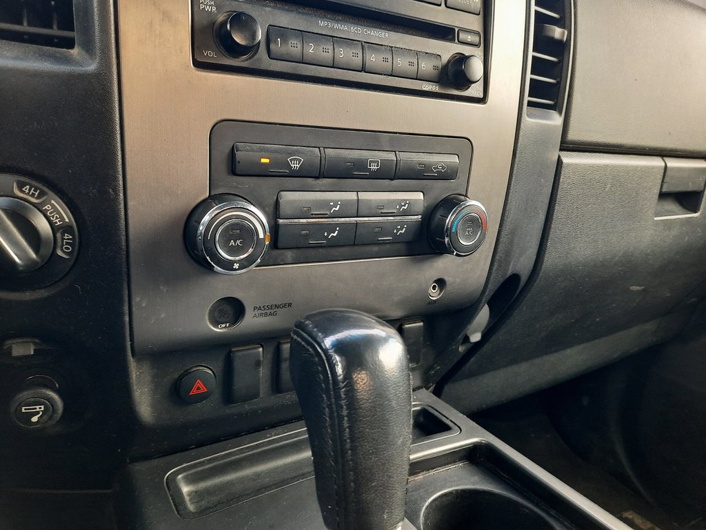 2011 Nissan Titan SV in Hebbville, Nova Scotia - 15 - w1024h768px