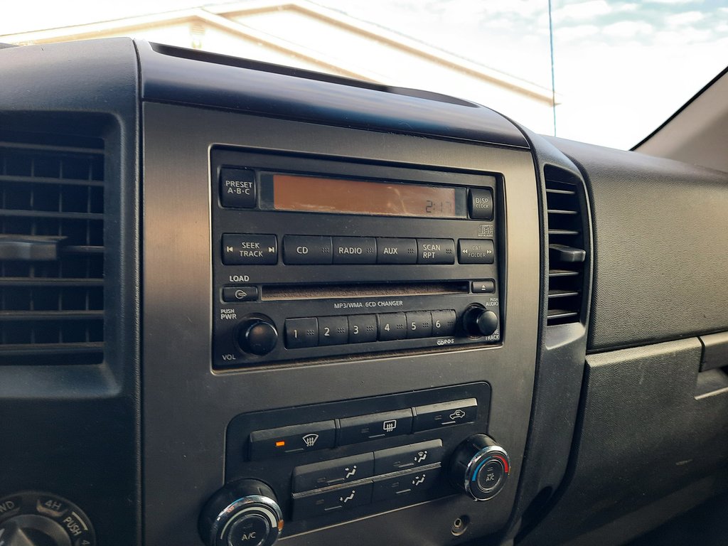 2011 Nissan Titan SV in Hebbville, Nova Scotia - 14 - w1024h768px