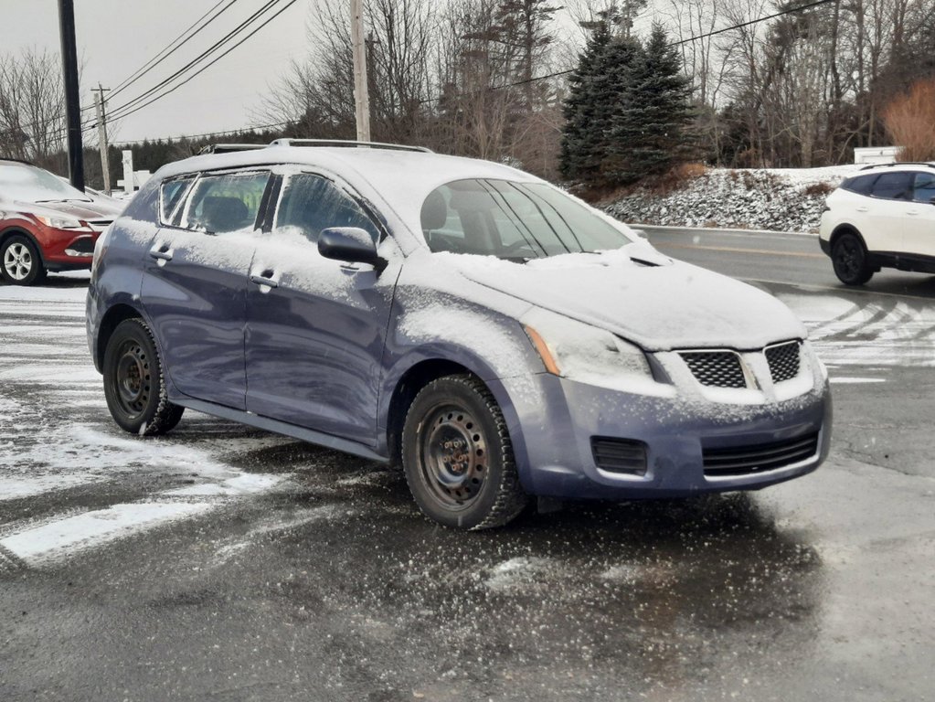 2010 Pontiac Vibe Base in Hebbville, Nova Scotia - 3 - w1024h768px