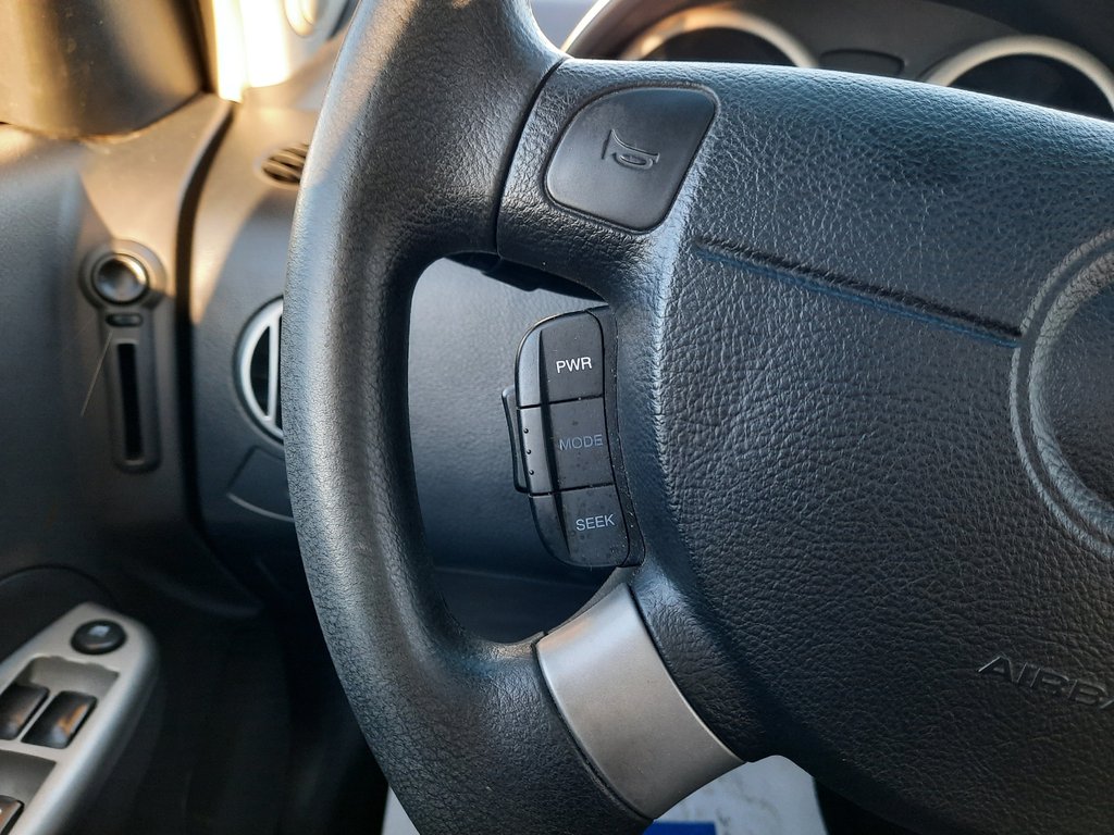 2008 Pontiac Wave SE in Hebbville, Nova Scotia - 11 - w1024h768px