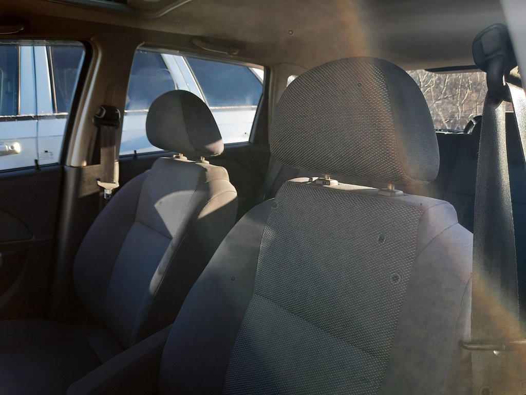 2008 Pontiac Wave SE in Hebbville, Nova Scotia - 8 - w1024h768px