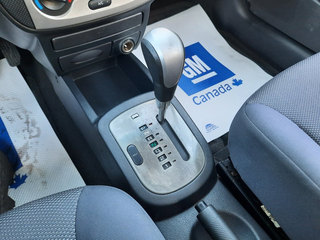 2008 Pontiac Wave SE in Hebbville, Nova Scotia - 17 - w1024h768px