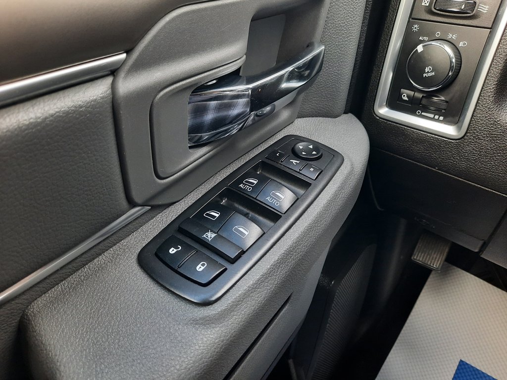 2019 Ram 1500 Classic SLT in Hebbville, Nova Scotia - 9 - w1024h768px