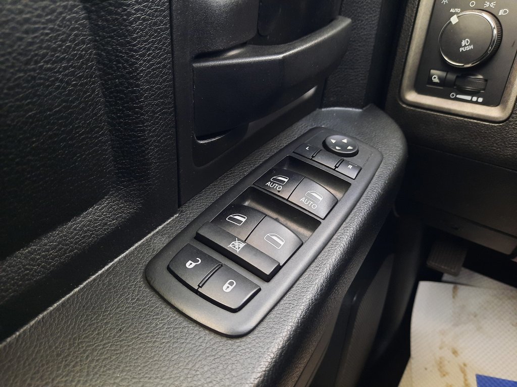 2018 Ram 1500 Express in Hebbville, Nova Scotia - 12 - w1024h768px