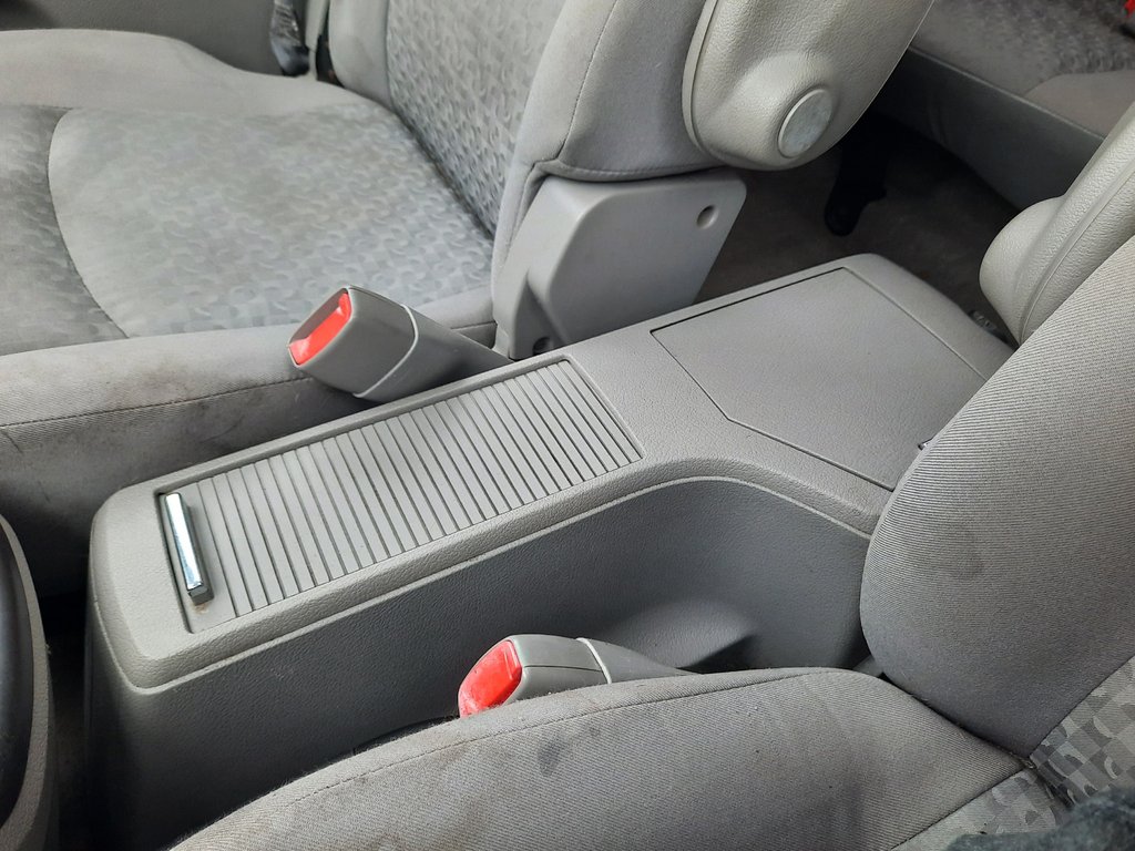 2006 Saturn VUE Base in Hebbville, Nova Scotia - 17 - w1024h768px