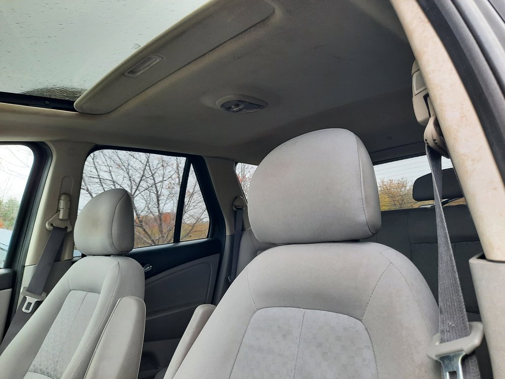 2006 Saturn VUE Base in Hebbville, Nova Scotia - 3 - w1024h768px