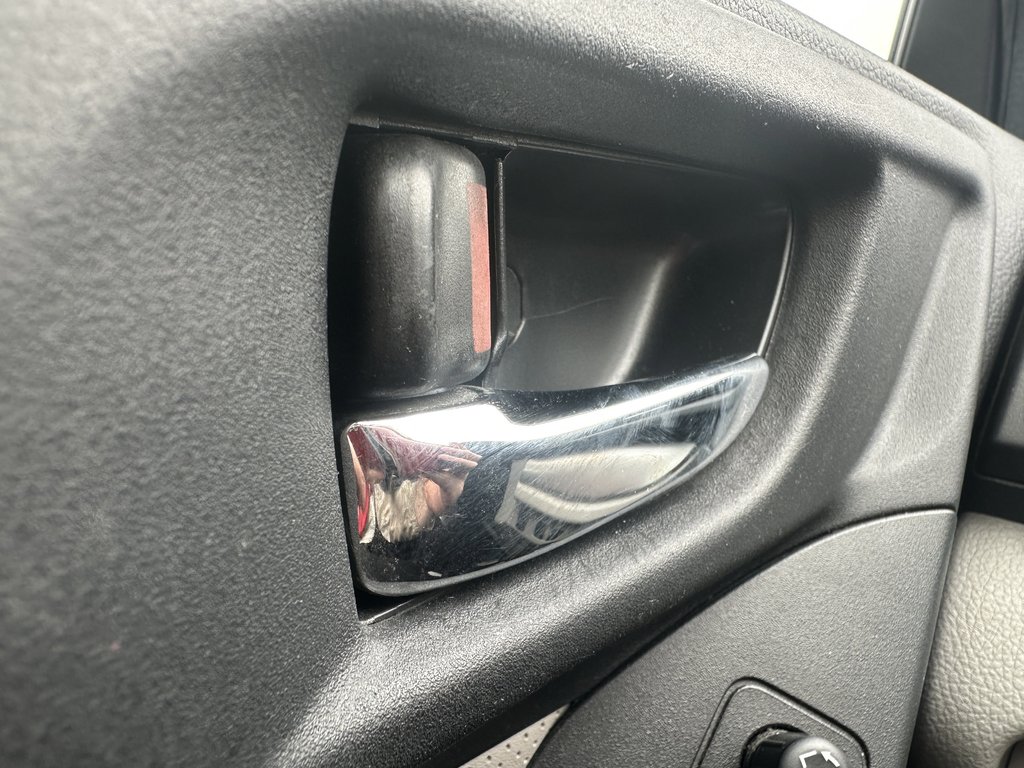 2014 Subaru Forester i Touring in Hebbville, Nova Scotia - 12 - w1024h768px