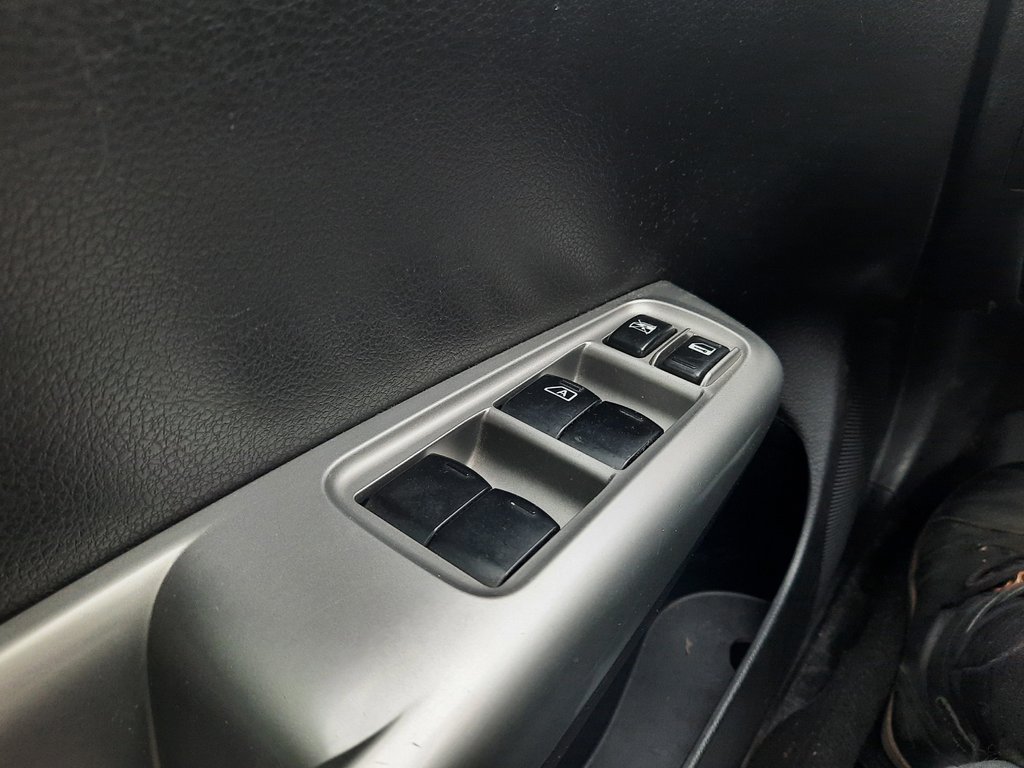 2010 Subaru Impreza 2.5i in Hebbville, Nova Scotia - 9 - w1024h768px