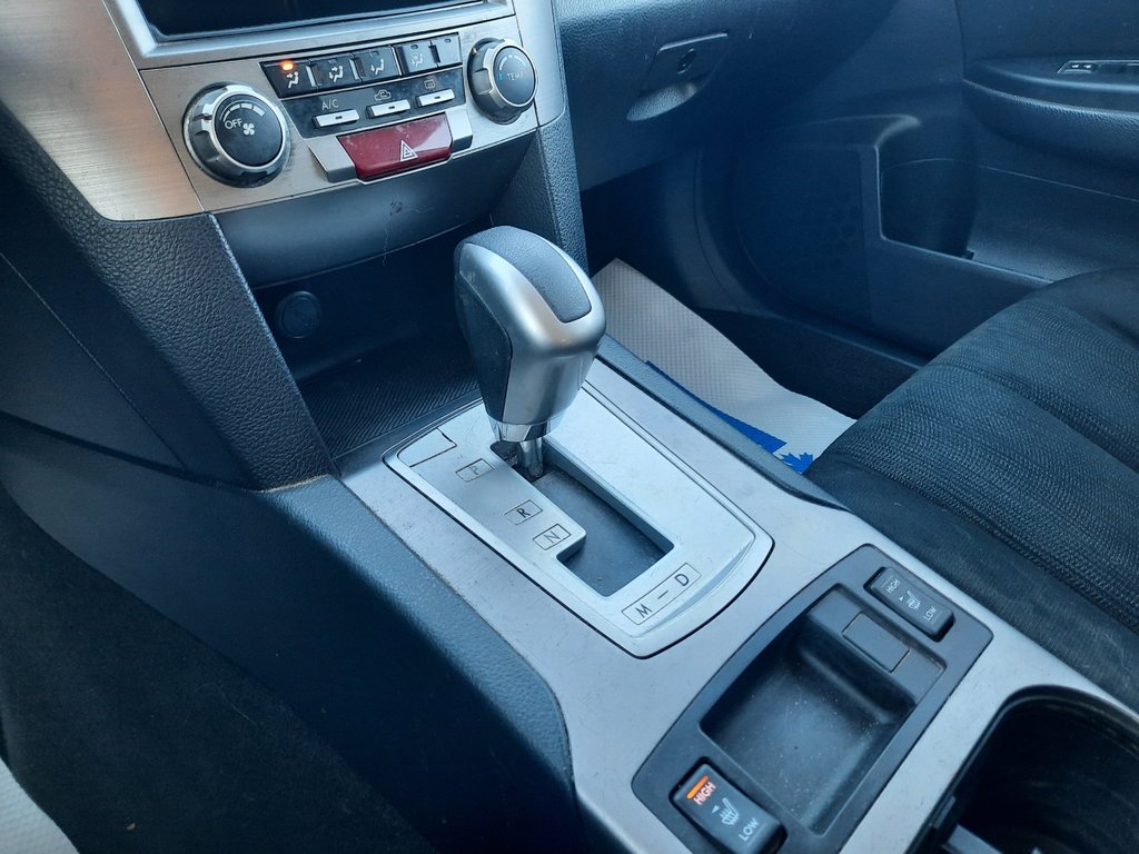 2014 Subaru Outback 2.5i Touring in Hebbville, Nova Scotia - 17 - w1024h768px