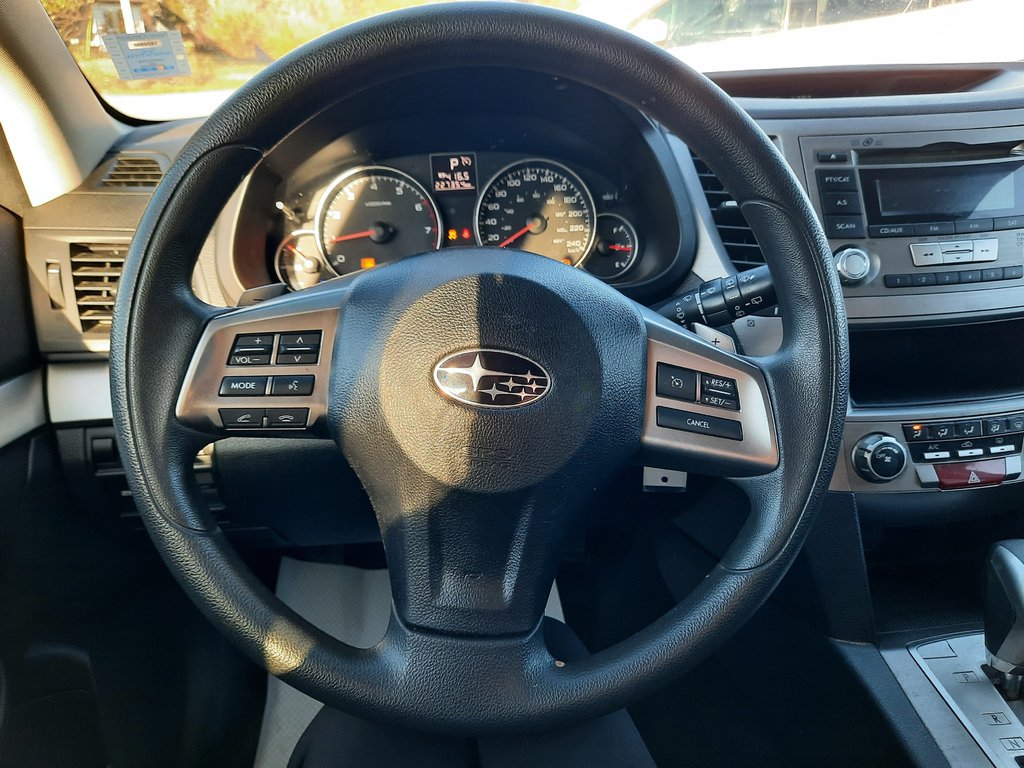 2014 Subaru Outback 2.5i Touring in Hebbville, Nova Scotia - 13 - w1024h768px