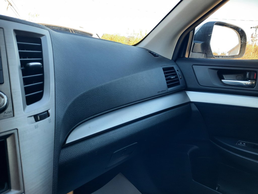 2014 Subaru Outback 2.5i Touring in Hebbville, Nova Scotia - 20 - w1024h768px