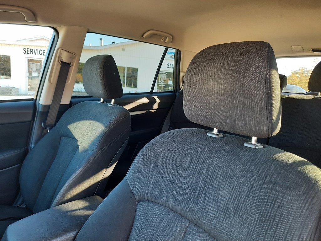 2014 Subaru Outback 2.5i Touring in Hebbville, Nova Scotia - 4 - w1024h768px