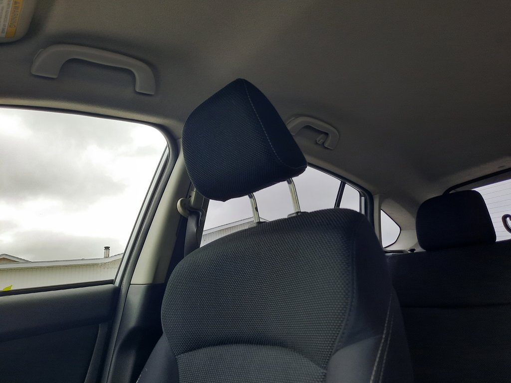 2013 Subaru XV Crosstrek 2.0i w/Touring Pkg in Hebbville, Nova Scotia - 21 - w1024h768px