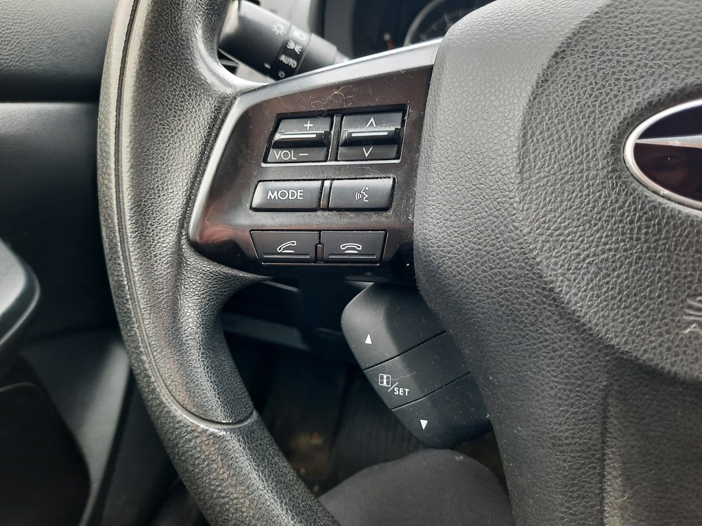 2013 Subaru XV Crosstrek 2.0i w/Touring Pkg in Hebbville, Nova Scotia - 10 - w1024h768px