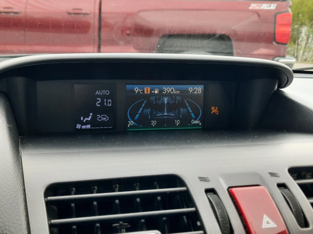 2013 Subaru XV Crosstrek 2.0i w/Touring Pkg in Hebbville, Nova Scotia - 14 - w1024h768px