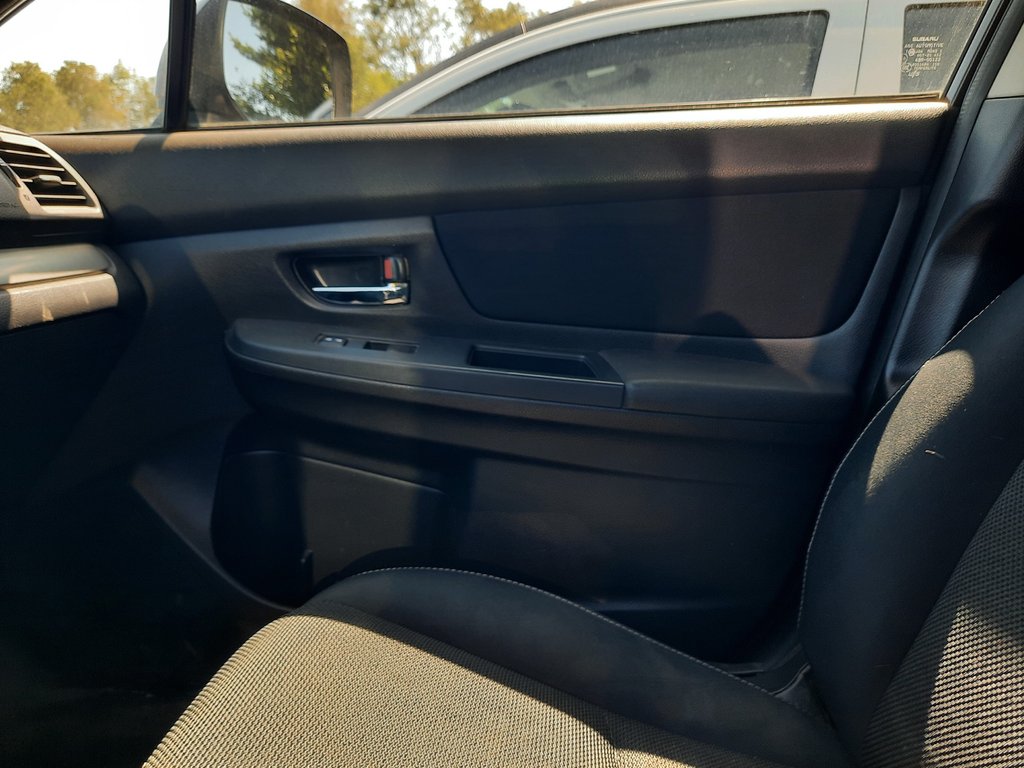 2014 Subaru XV Crosstrek 2.0i w/Sport Pkg in Hebbville, Nova Scotia - 14 - w1024h768px