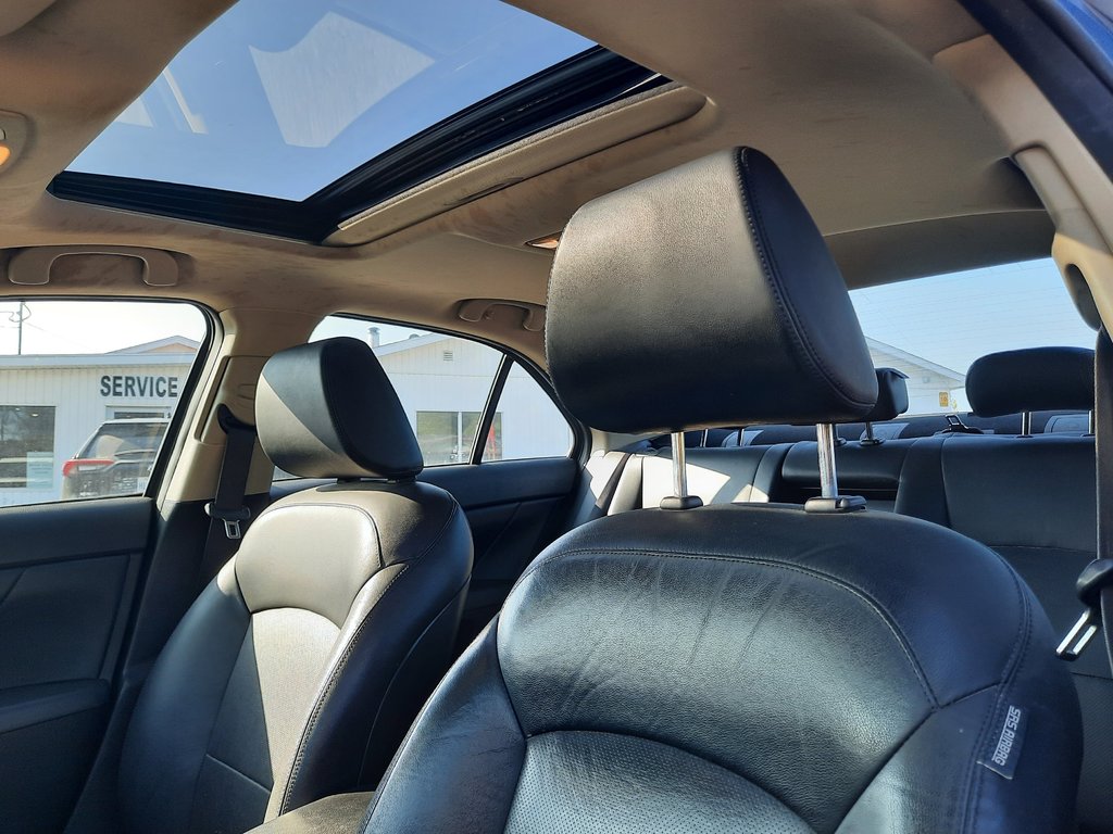 2013 Suzuki Kizashi SX in Hebbville, Nova Scotia - 4 - w1024h768px