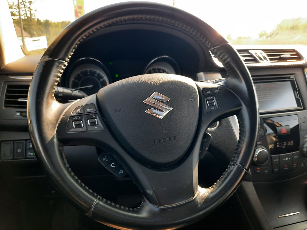 2013 Suzuki Kizashi SX in Hebbville, Nova Scotia - 14 - w1024h768px