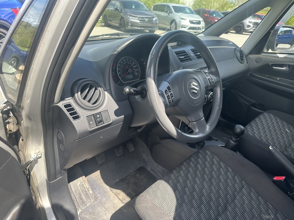 2008 Suzuki SX4 Fstbk JLX in Hebbville, Nova Scotia - 3 - w1024h768px