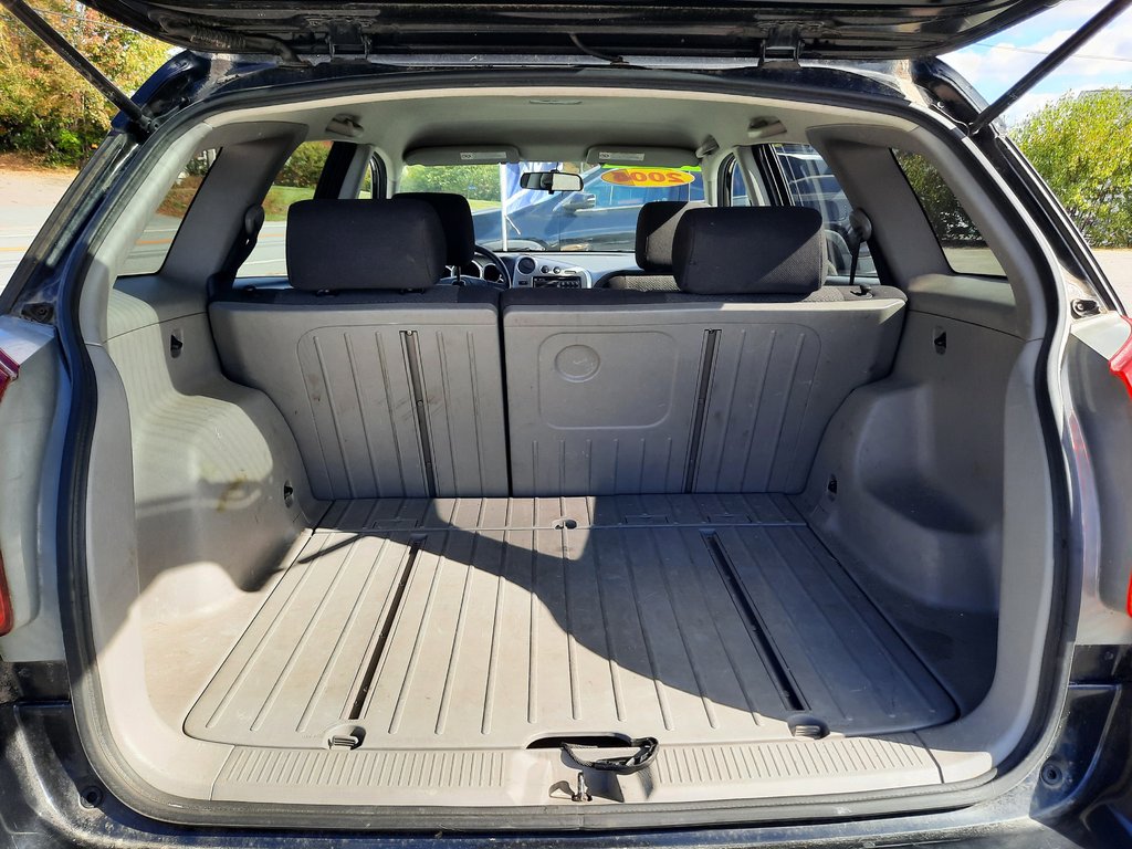 2004 Toyota Matrix Base in Hebbville, Nova Scotia - 9 - w1024h768px
