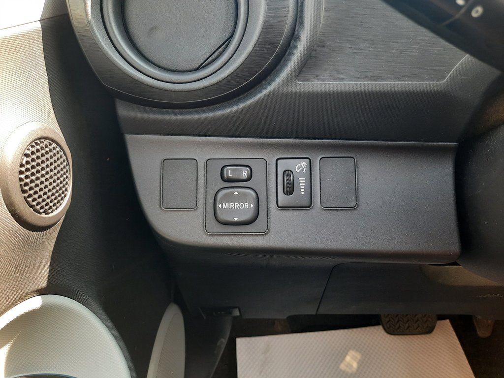 2012 Toyota Prius C BASE in Hebbville, Nova Scotia - 12 - w1024h768px