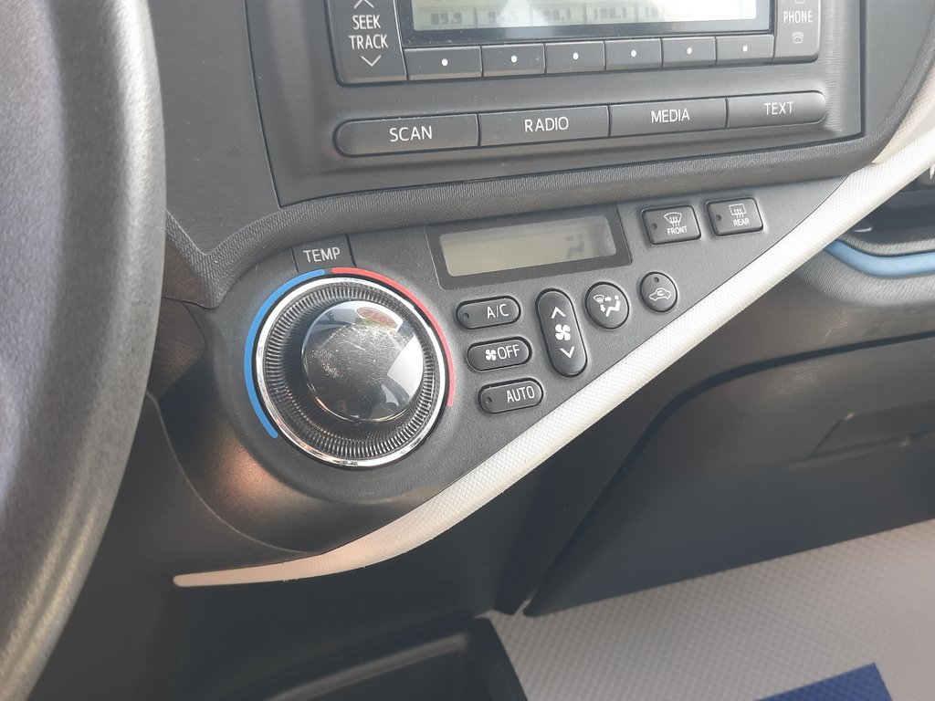2012 Toyota Prius C BASE in Hebbville, Nova Scotia - 18 - w1024h768px