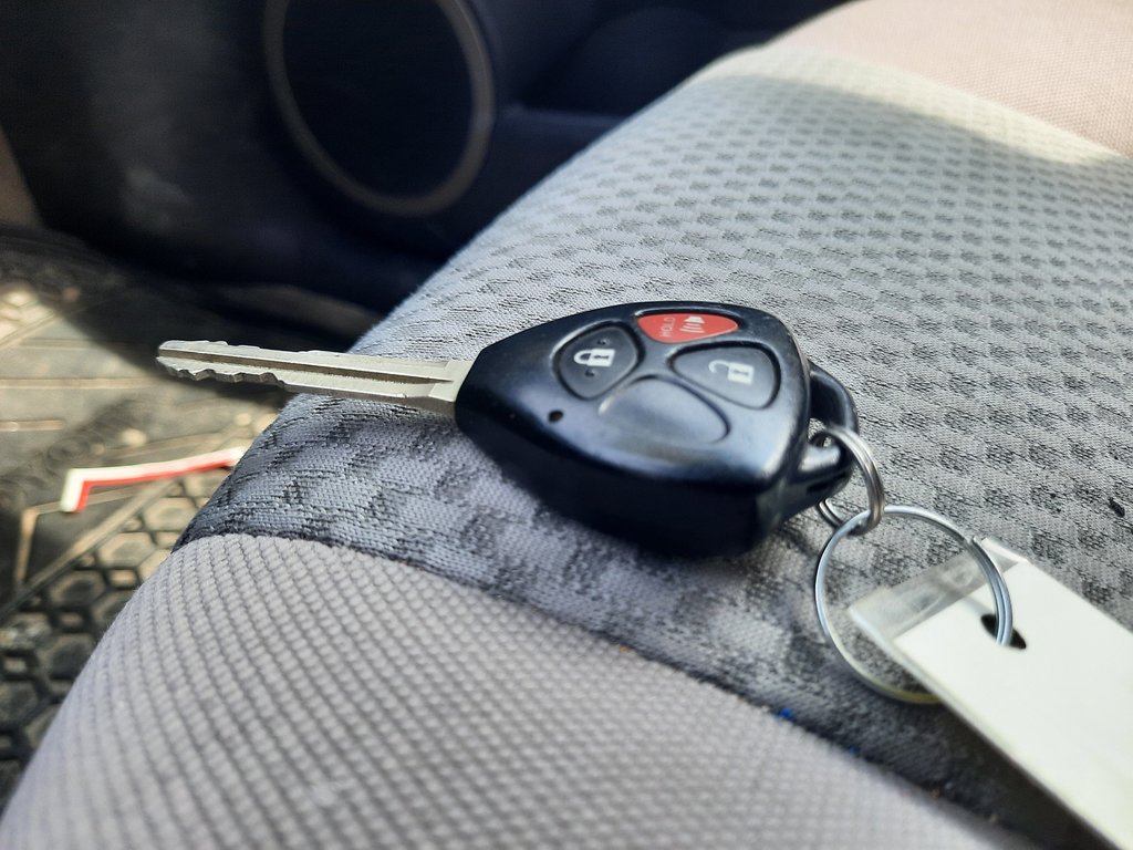 2007 Toyota RAV4 Base in Hebbville, Nova Scotia - 21 - w1024h768px